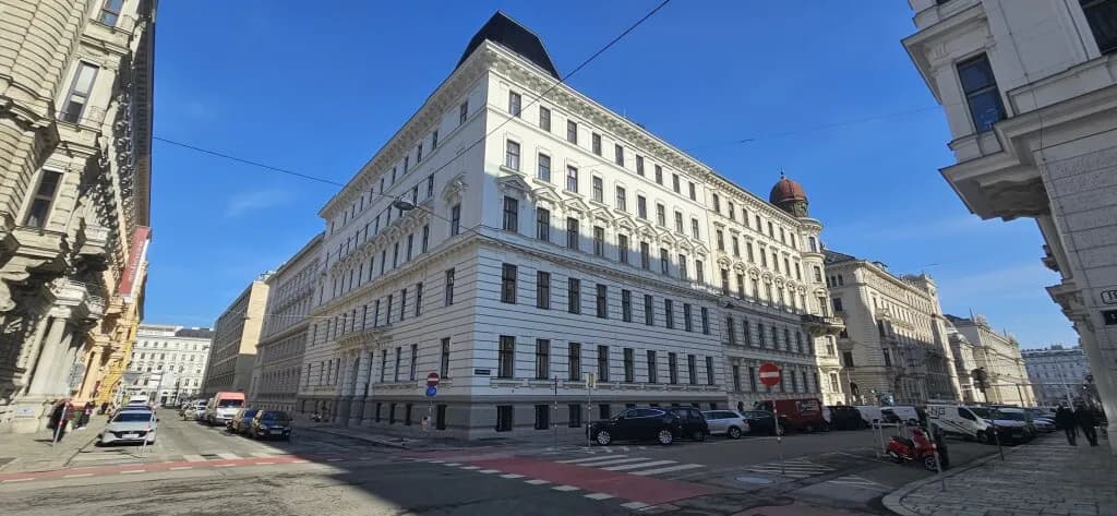 9-Zimmer-Gewerbeimmobilie mieten in Wien – 239 m², € 7.376 – Bild 2 von 21