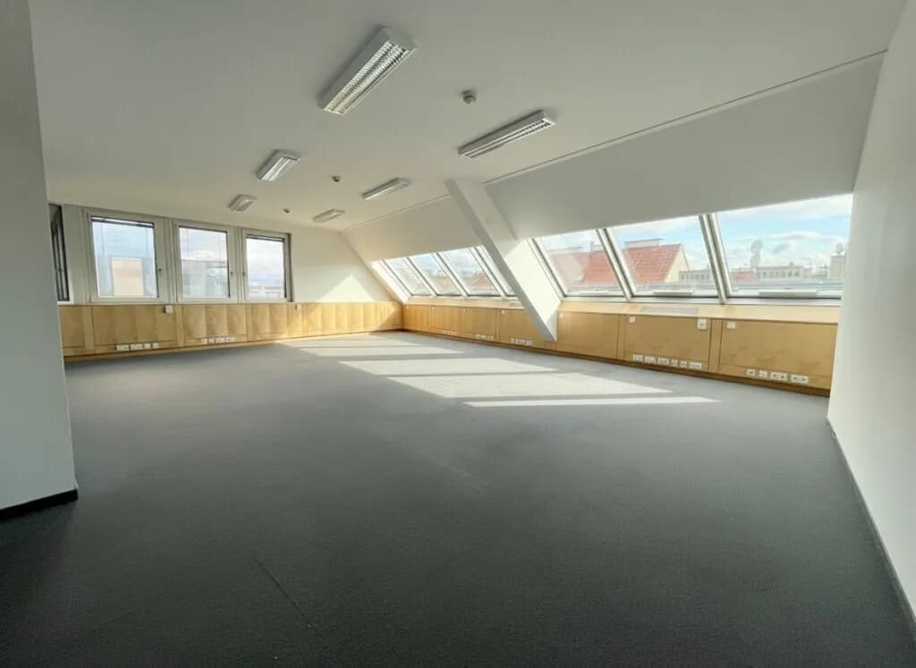 Gewerbeimmobilie mieten in Wien – 2 937 m², € 53.287 – Bild 2 von 11