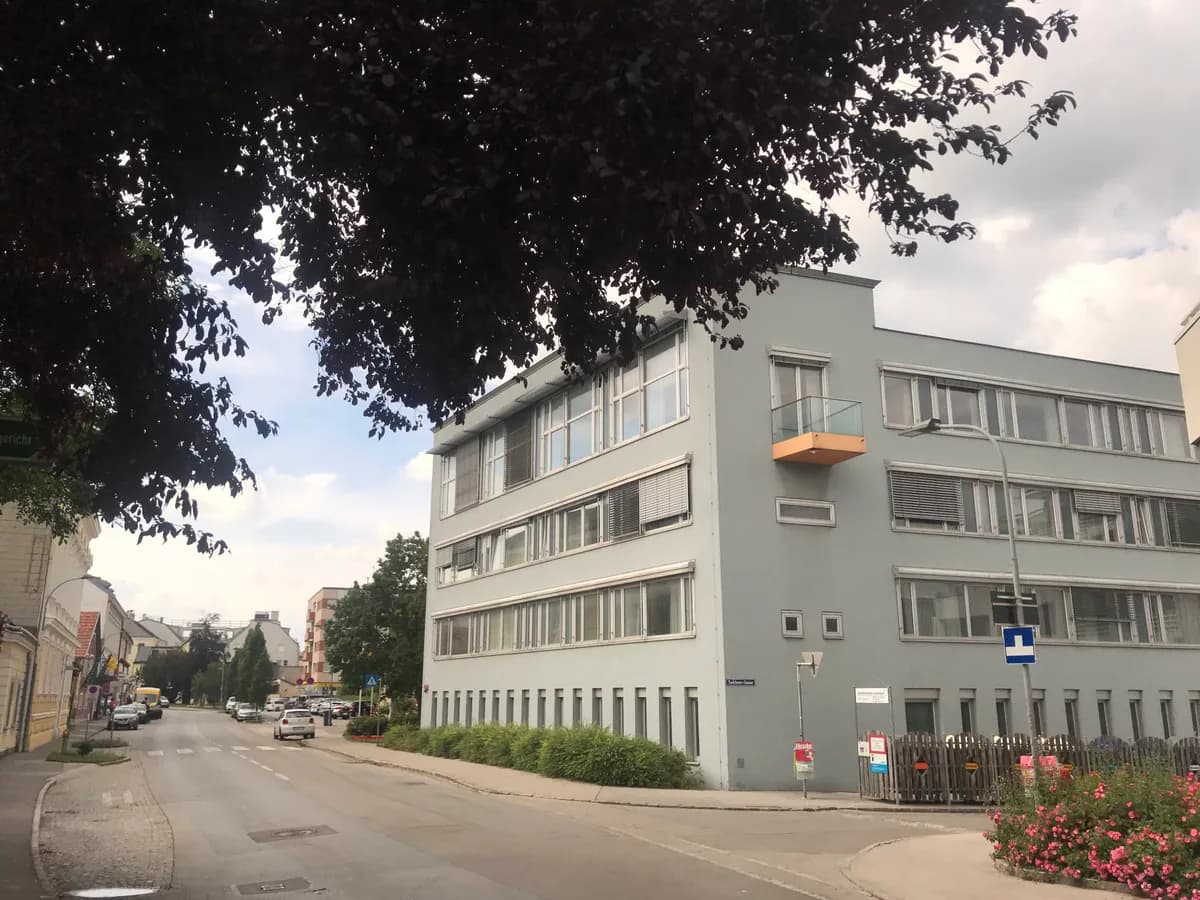 Gewerbeimmobilie mieten in Tulln – 80 m², € 11 – Bild 4 von 12