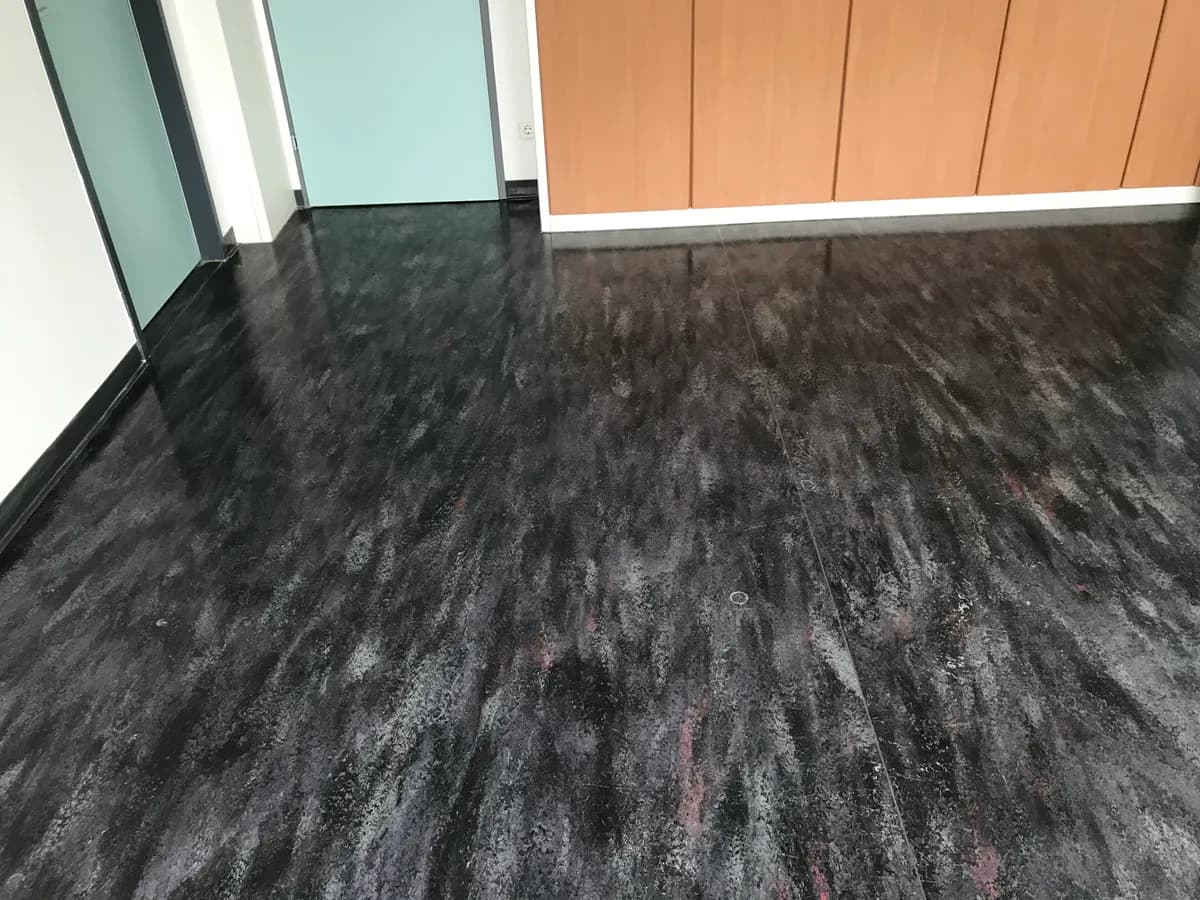 Gewerbeimmobilie mieten in Tulln – 80 m², € 11 – Bild 10 von 12