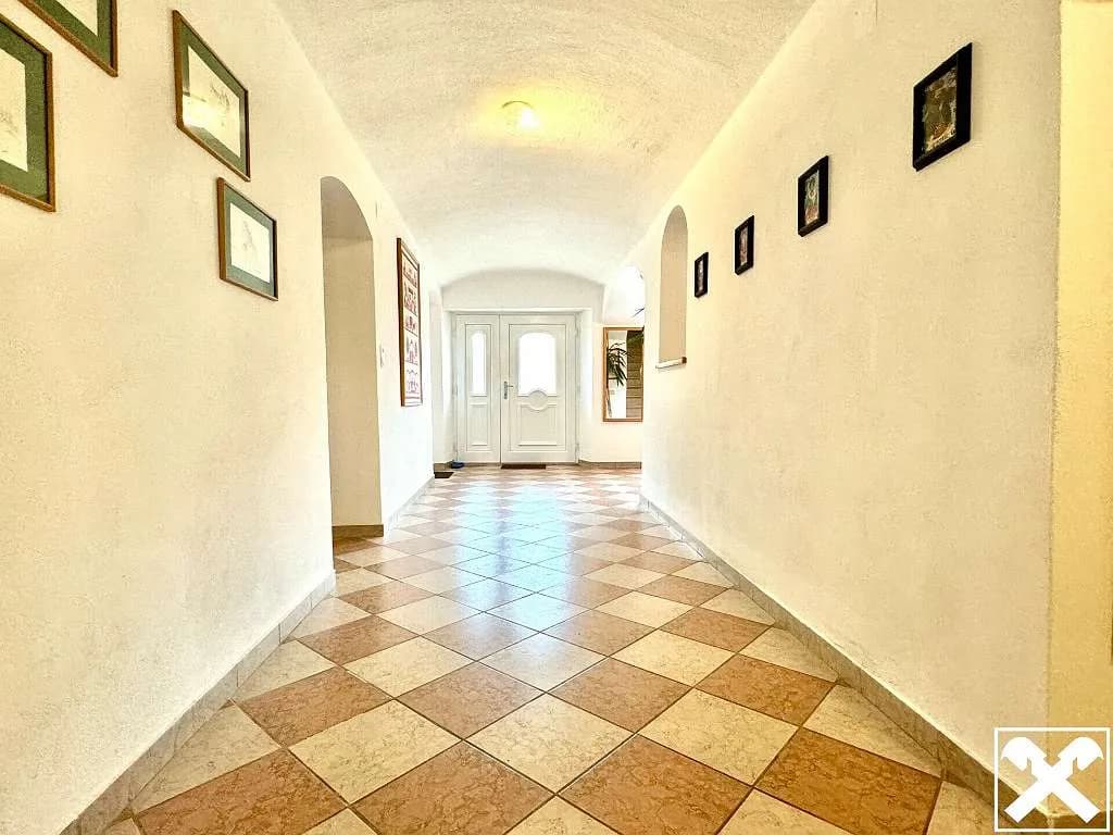 5-Zimmer-Immobilie kaufen in Wolfsberg – 260 m², € 695.000 – Bild 11 von 29