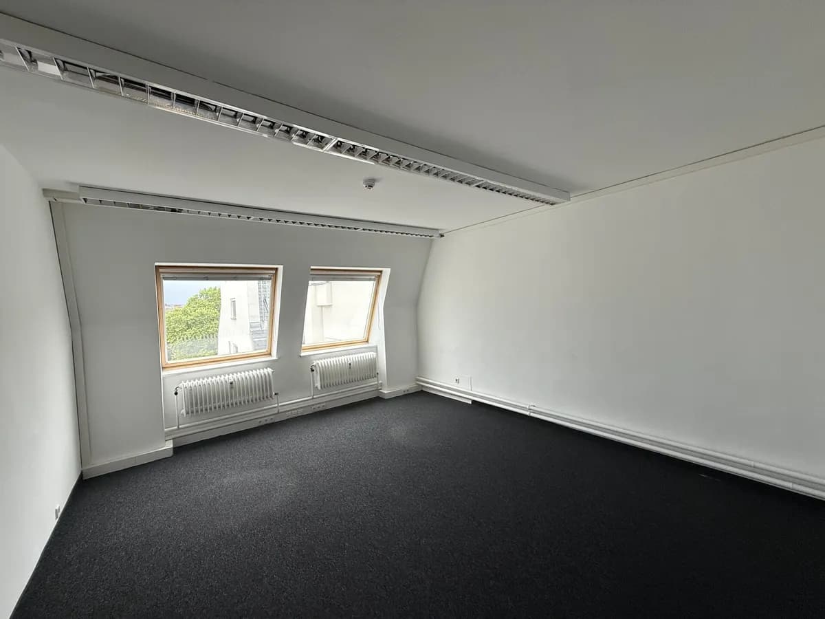 Gewerbeimmobilie mieten in Wien – 470 m², € 8.757 – Bild 2 von 8