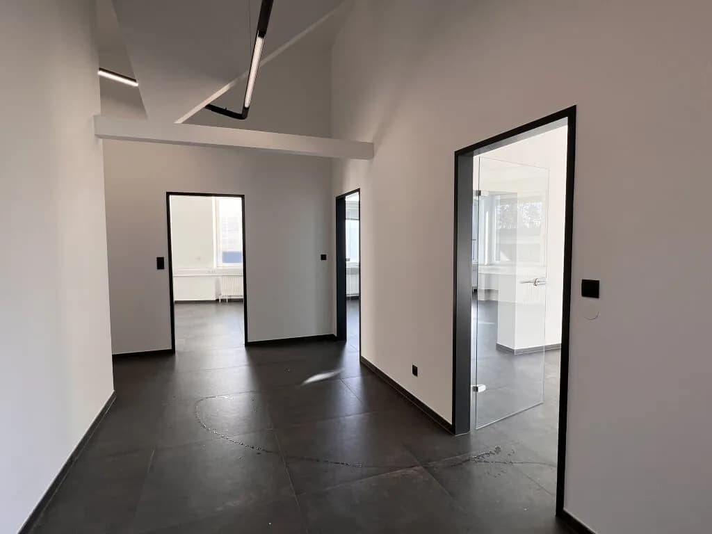 Gewerbeimmobilie mieten in Graz-Umgebung – 57 m², € 624 – Bild 2 von 11