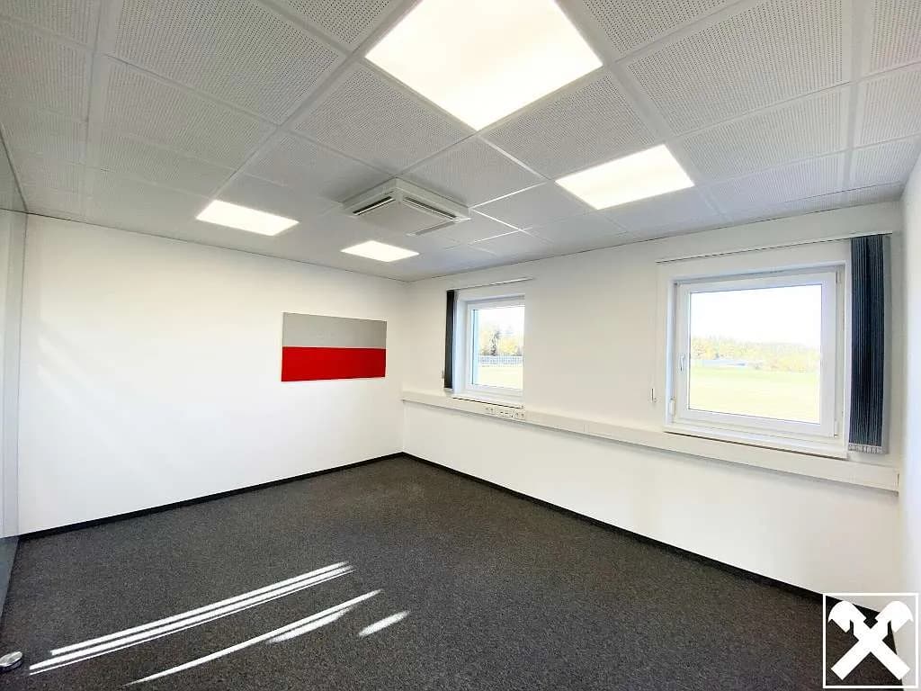 Gewerbeimmobilie mieten in Wels-Land – 467 m², € 5.349 – Bild 2 von 8