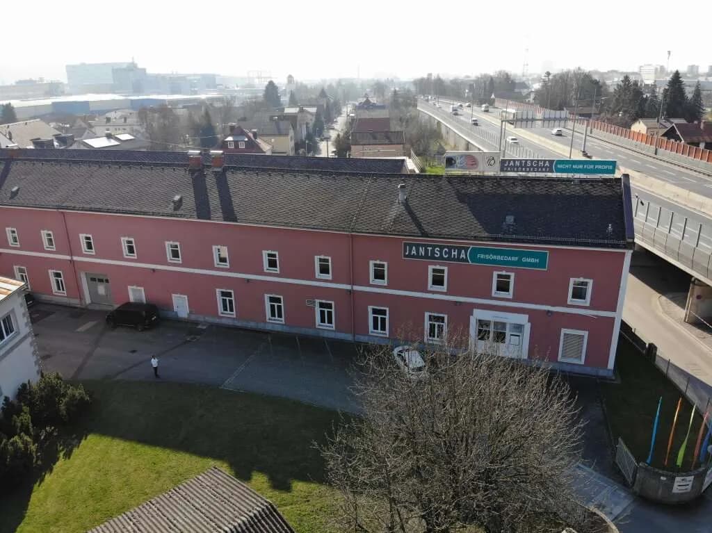 Gewerbeimmobilie mieten in Linz – 1 300 m², € 8.497 – Bild 4 von 31