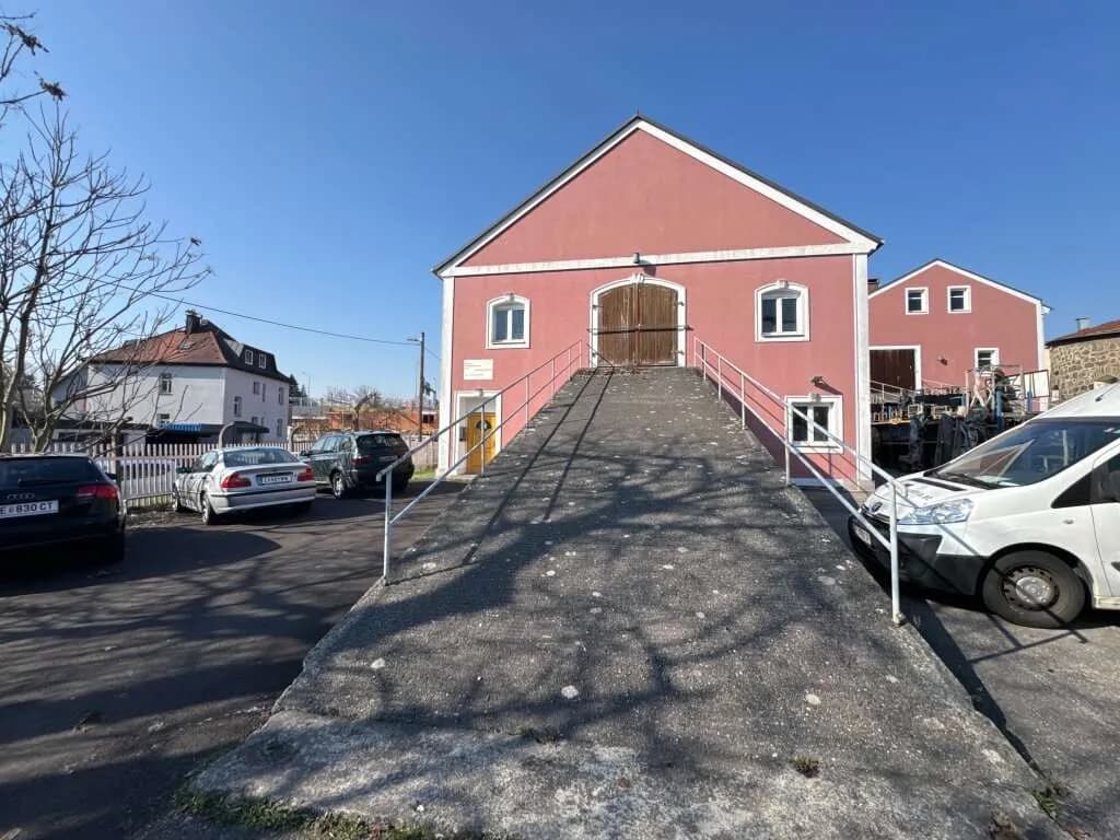 Gewerbeimmobilie mieten in Linz – 1 300 m², € 8.497 – Bild 8 von 31