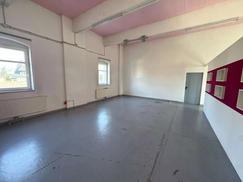 Gewerbeimmobilie mieten in Linz – 1 300 m², € 8.497 – Bild 12 von 31