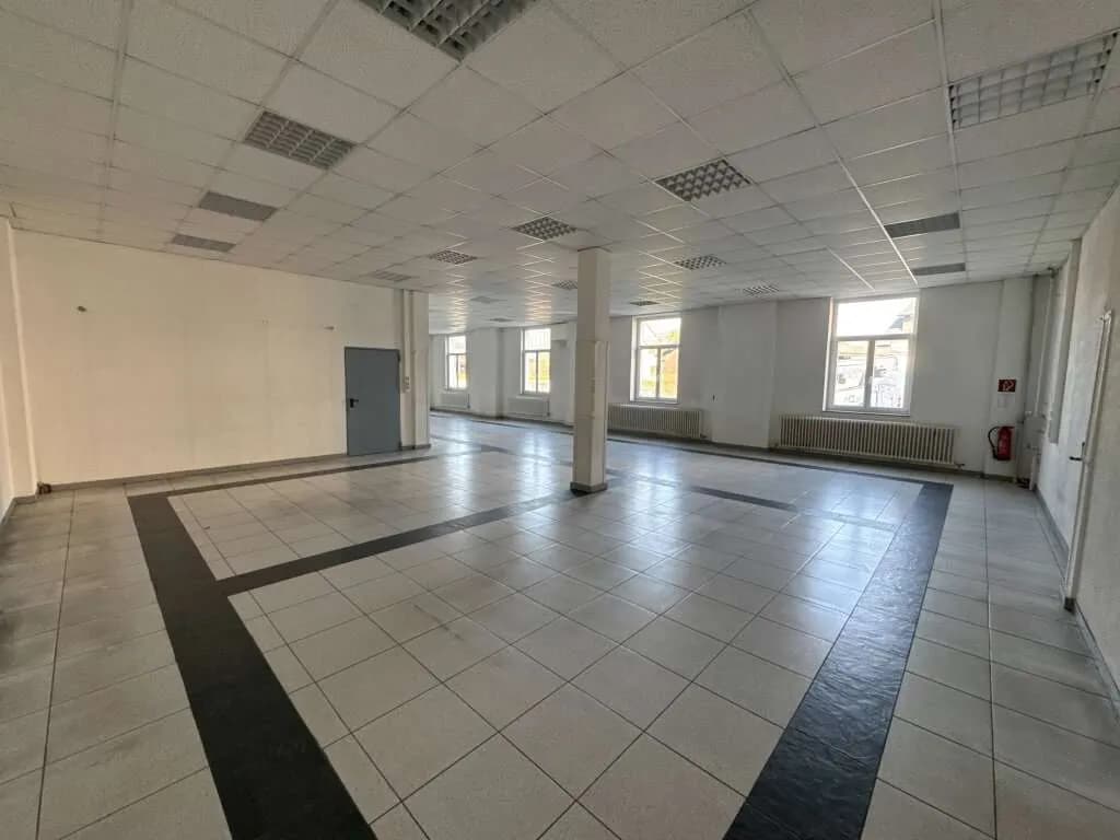 Gewerbeimmobilie mieten in Linz – 1 300 m², € 8.497 – Bild 14 von 31