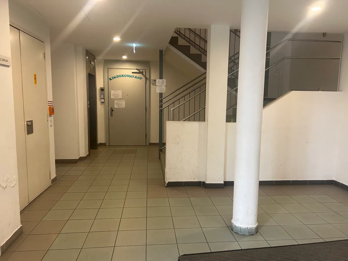 Gewerbeimmobilie mieten in Wien – 122 m², € 2.387 – Bild 4 von 8