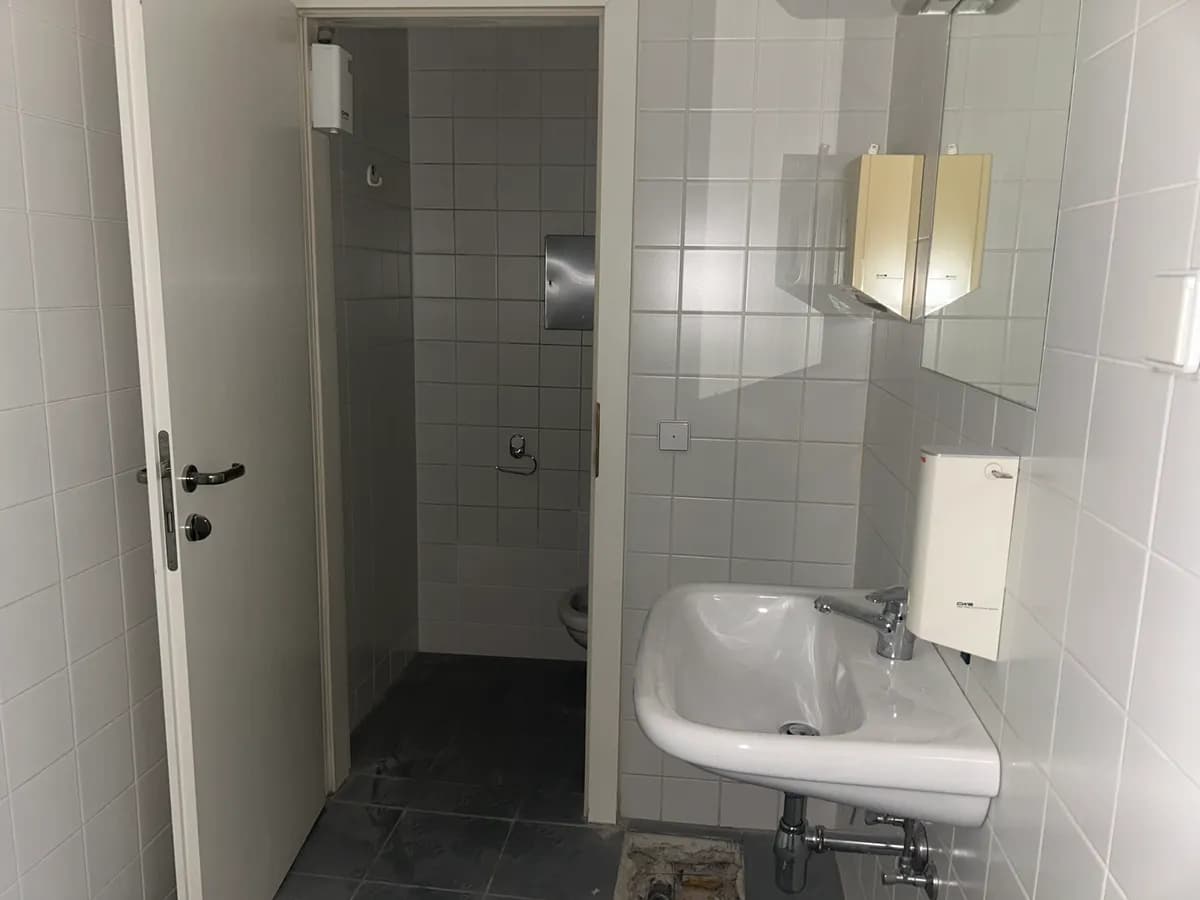 Gewerbeimmobilie mieten in Wien – 122 m², € 13 – Bild 9 von 11
