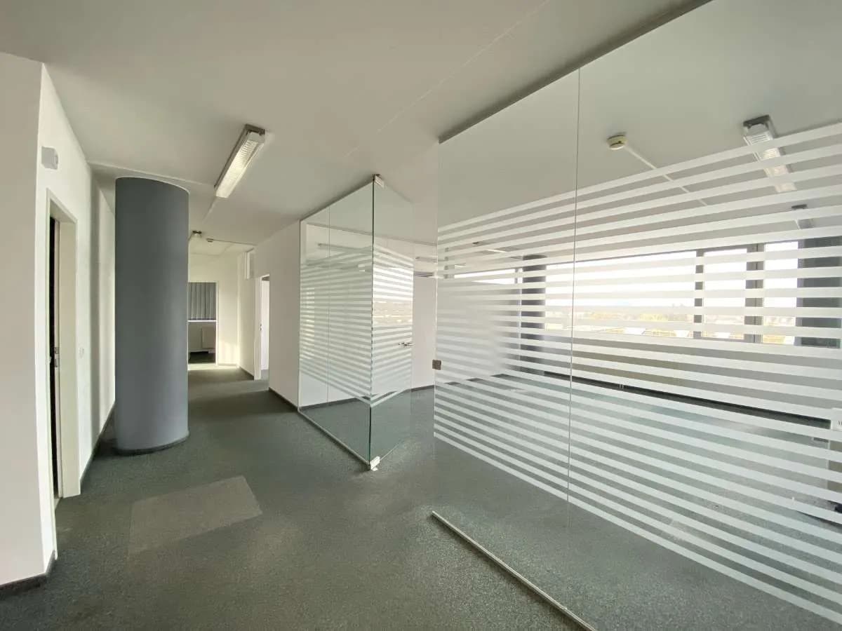 Gewerbeimmobilie mieten in Linz – 274 m², € 3.666 – Bild 1 von 10