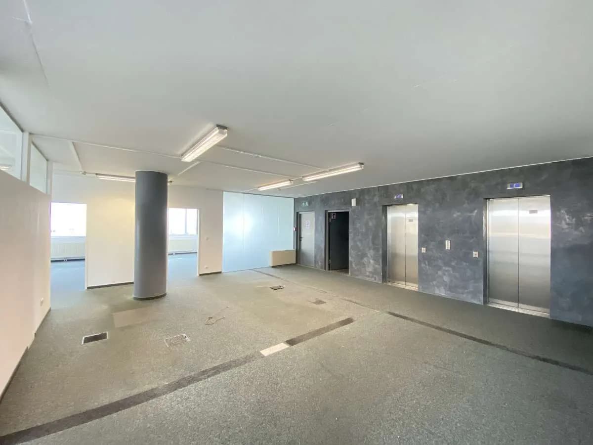 Gewerbeimmobilie mieten in Linz – 274 m², € 3.666 – Bild 2 von 10