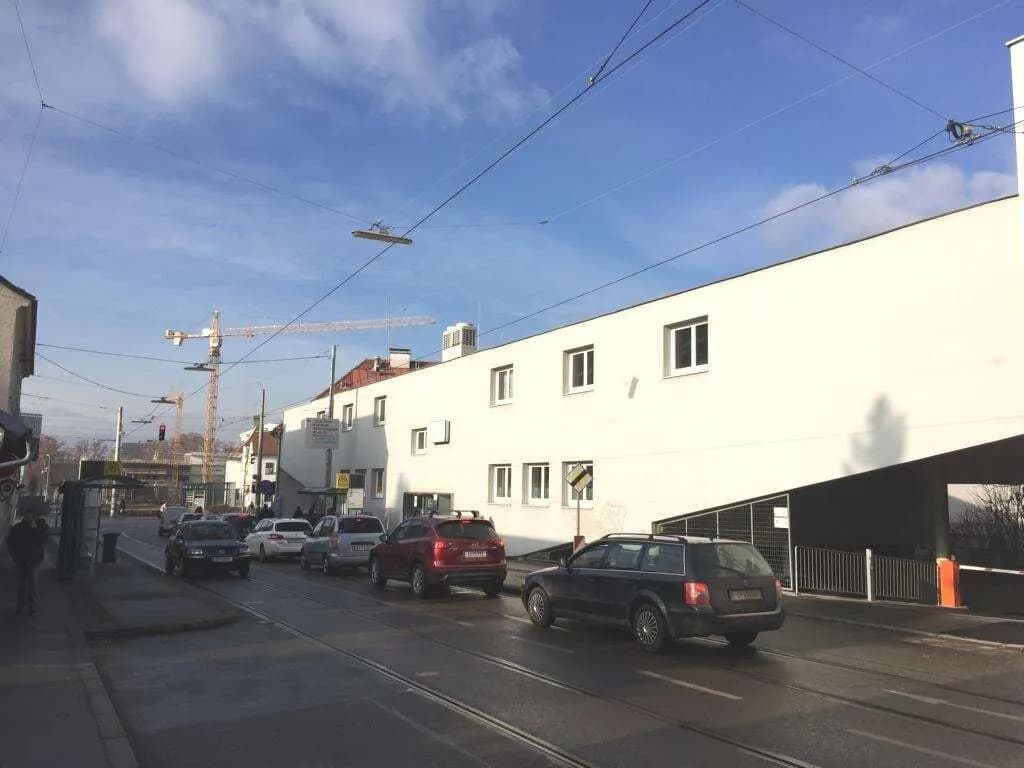 Gewerbeimmobilie kaufen in Graz – 1 210 m², € 2.700.000 – Bild 2 von 3