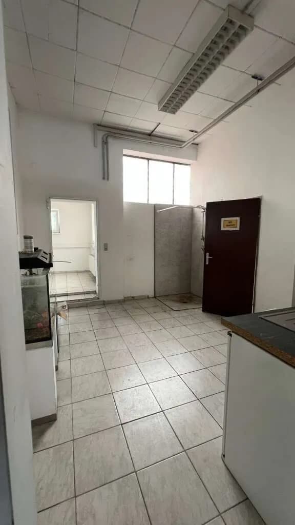 4-Zimmer-Gewerbeimmobilie mieten in Weiz – 235 m², € 1.033 – Bild 7 von 8