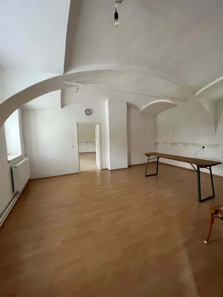 2-Zimmer-Gewerbeimmobilie mieten in Graz – 207 m², € 1.847 – Bild 6 von 8