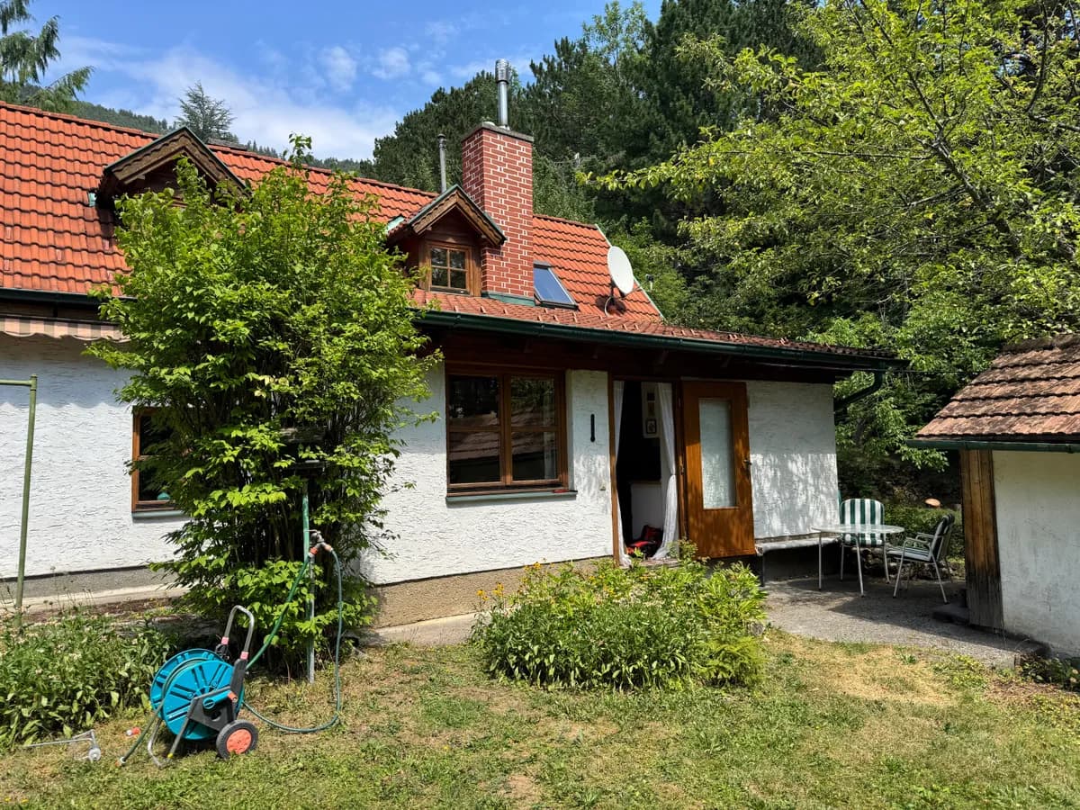 4-Zimmer-Haus kaufen in Neunkirchen – 120 m², € 245.000 – Bild 2 von 15
