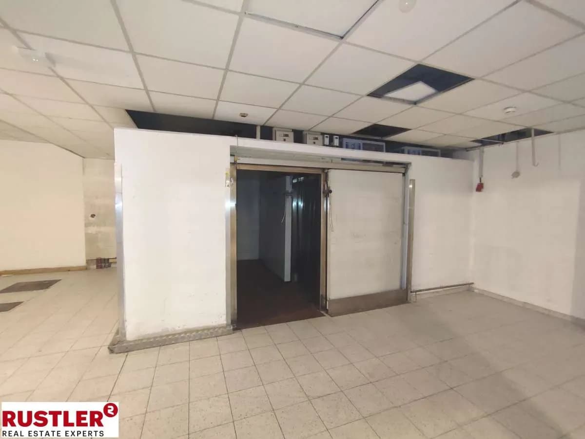 Gewerbeimmobilie mieten in Linz – 849 m², € 7.482 – Bild 3 von 6