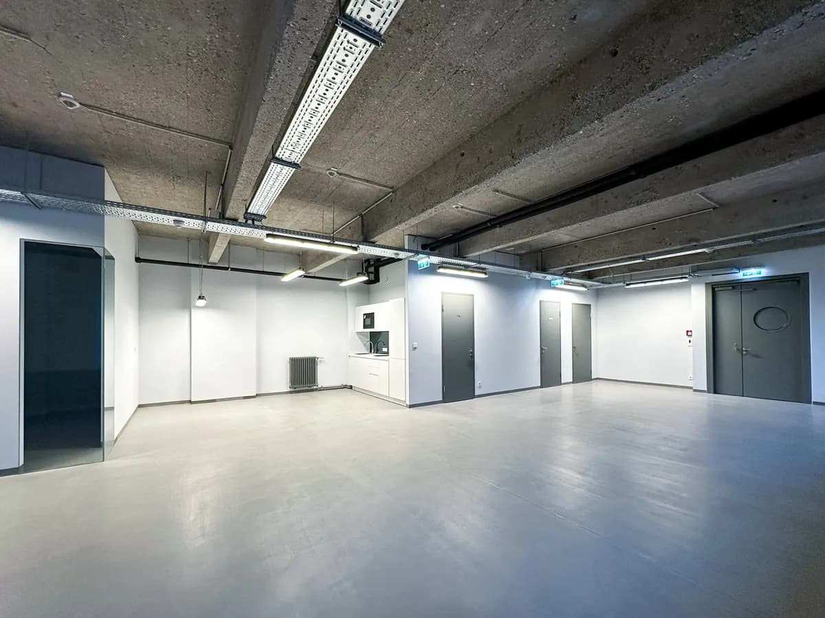 Gewerbeimmobilie mieten in Wien – 561 m², € 17 – Bild 8 von 9