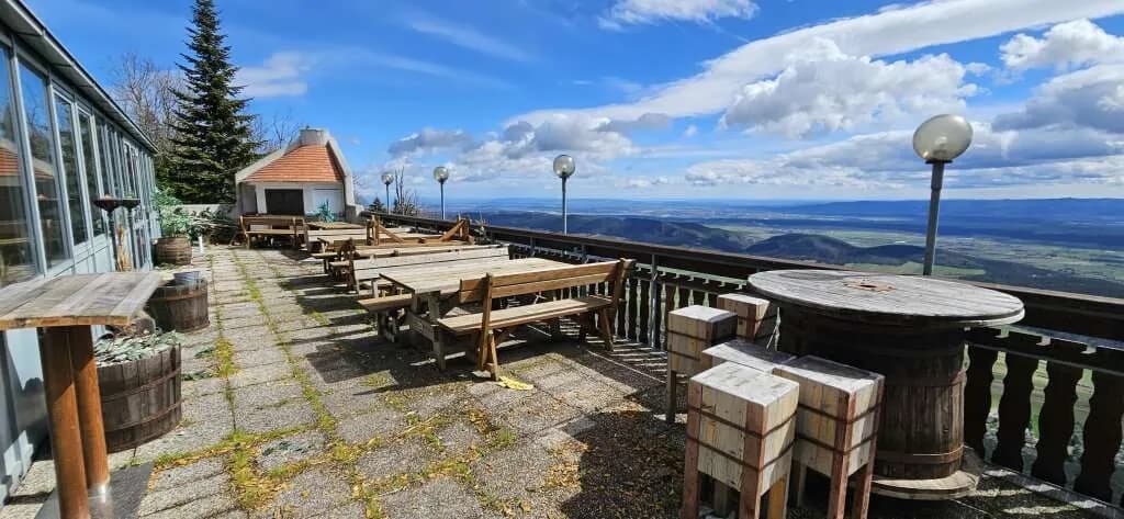 Gewerbeimmobilie mieten in Wiener Neustadt Land – 400 m², € 6 – Bild 2 von 28