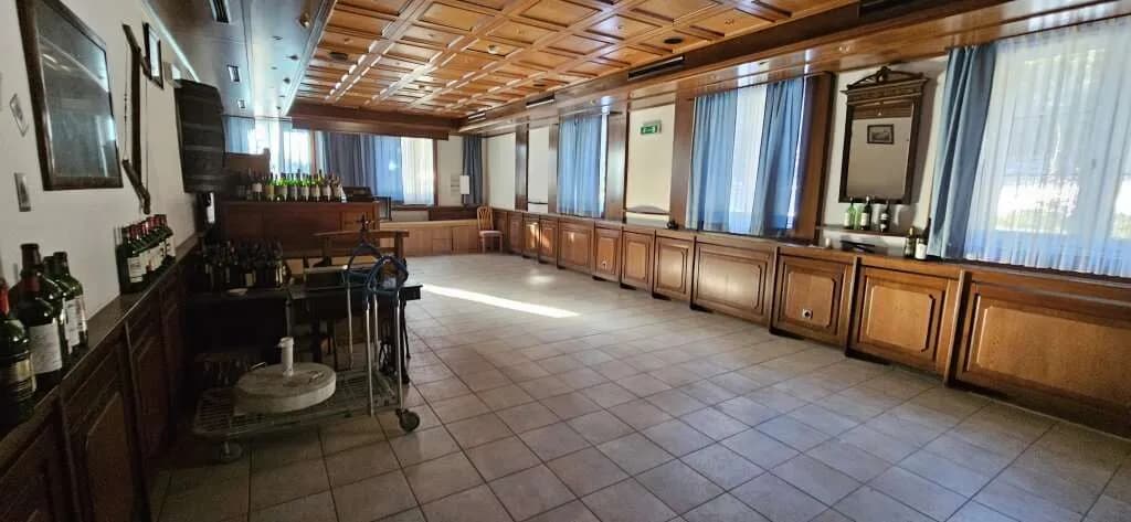 Gewerbeimmobilie mieten in Wiener Neustadt Land – 400 m², € 6 – Bild 27 von 28