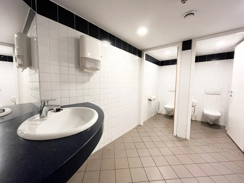 6-Zimmer-Gewerbeimmobilie mieten in Wien – 219 m², € 3.955 – Bild 5 von 12