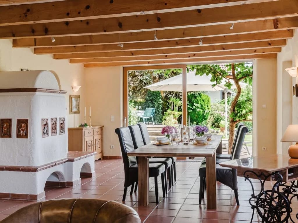 8-Zimmer-Haus kaufen in Vöcklabruck – 331 m², € 1.330.000 – Bild 3 von 14