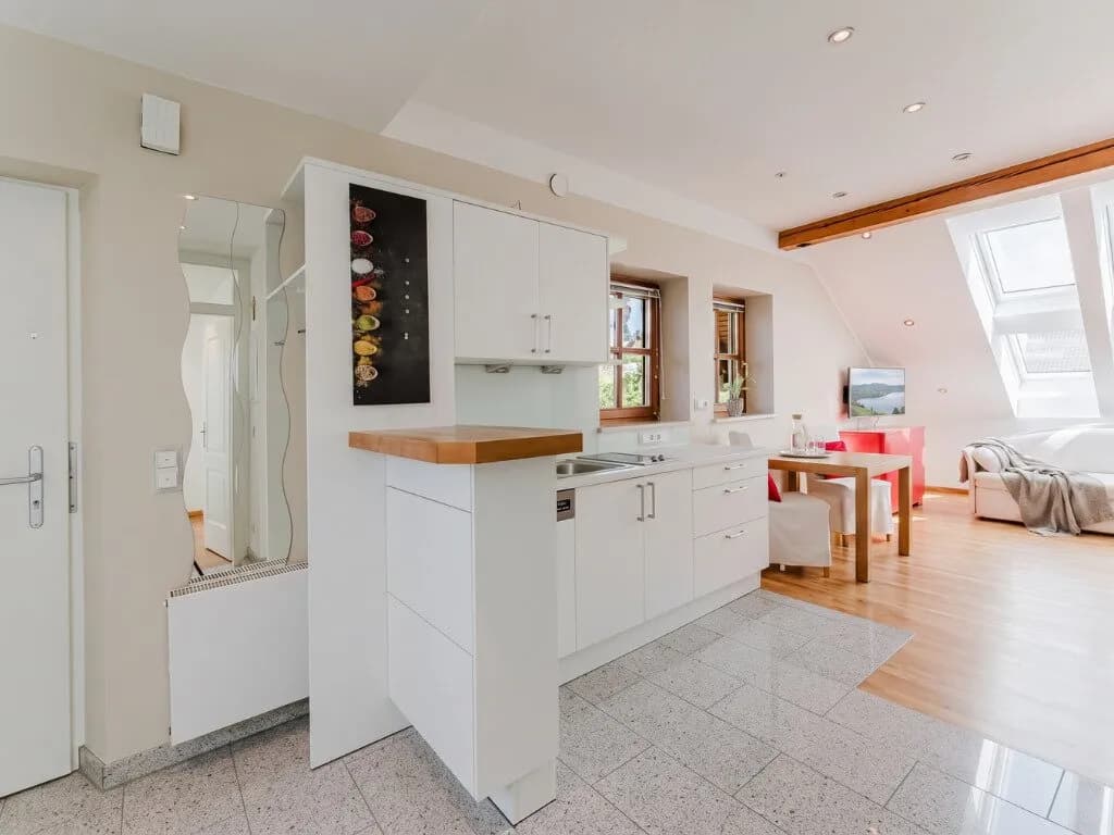 8-Zimmer-Haus kaufen in Vöcklabruck – 331 m², € 1.330.000 – Bild 13 von 14