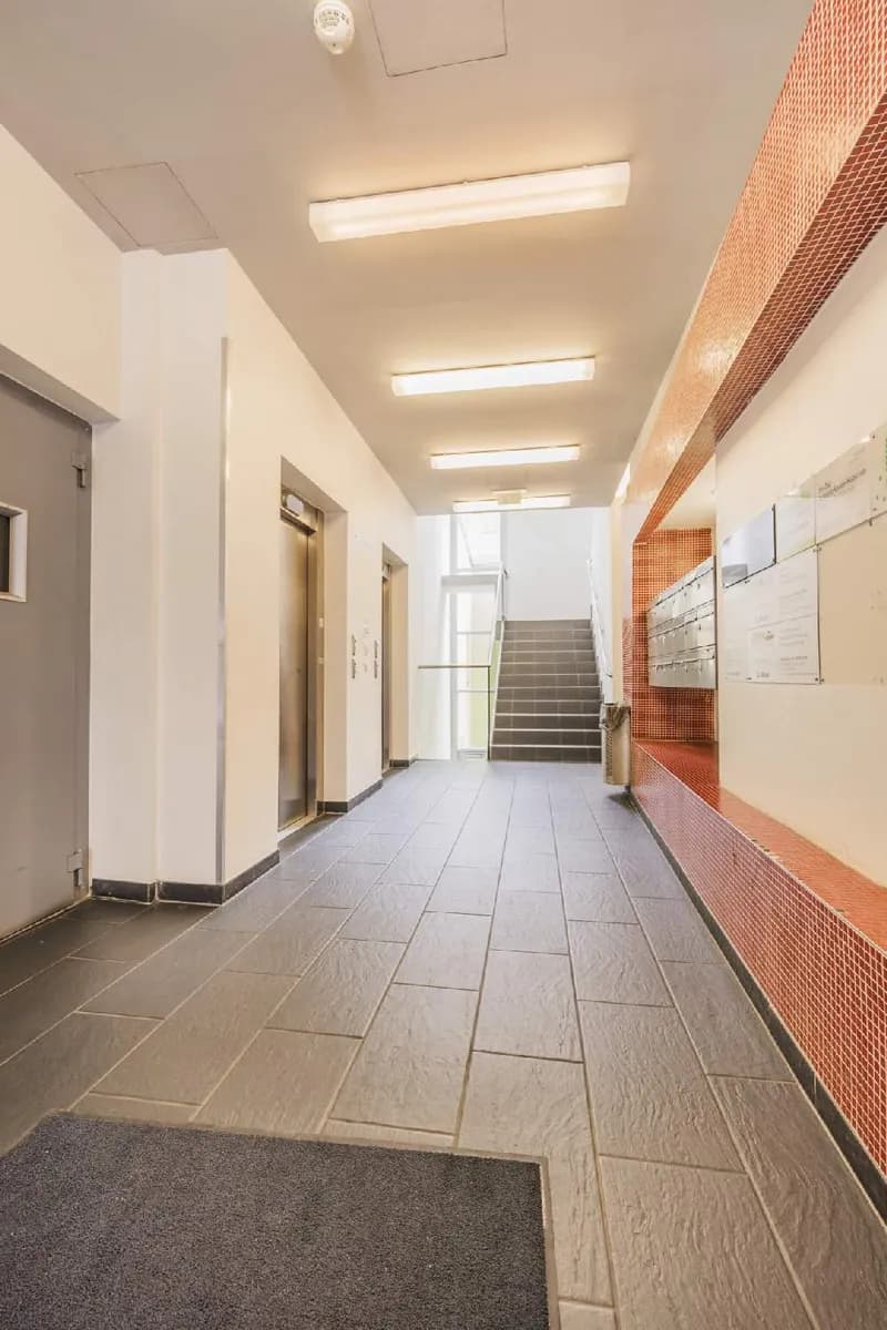 10-Zimmer-Gewerbeimmobilie mieten in Wien – 423 m², € 7.041 – Bild 23 von 26