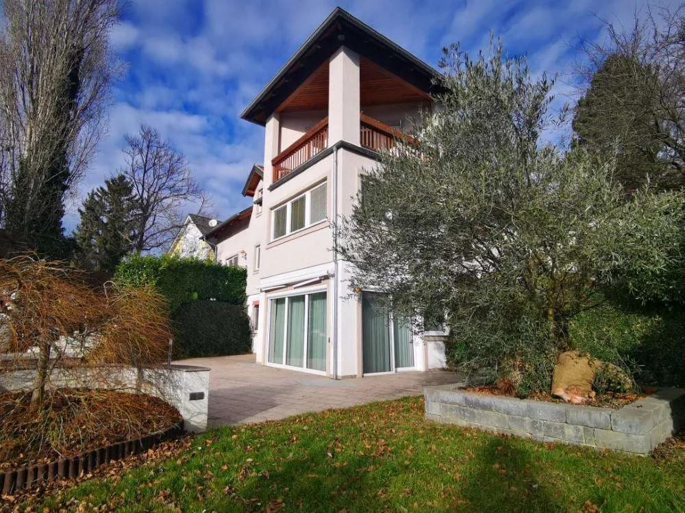 6-Zimmer-Haus mieten in Wien – 308 m², € 4.350 – Bild 2 von 31
