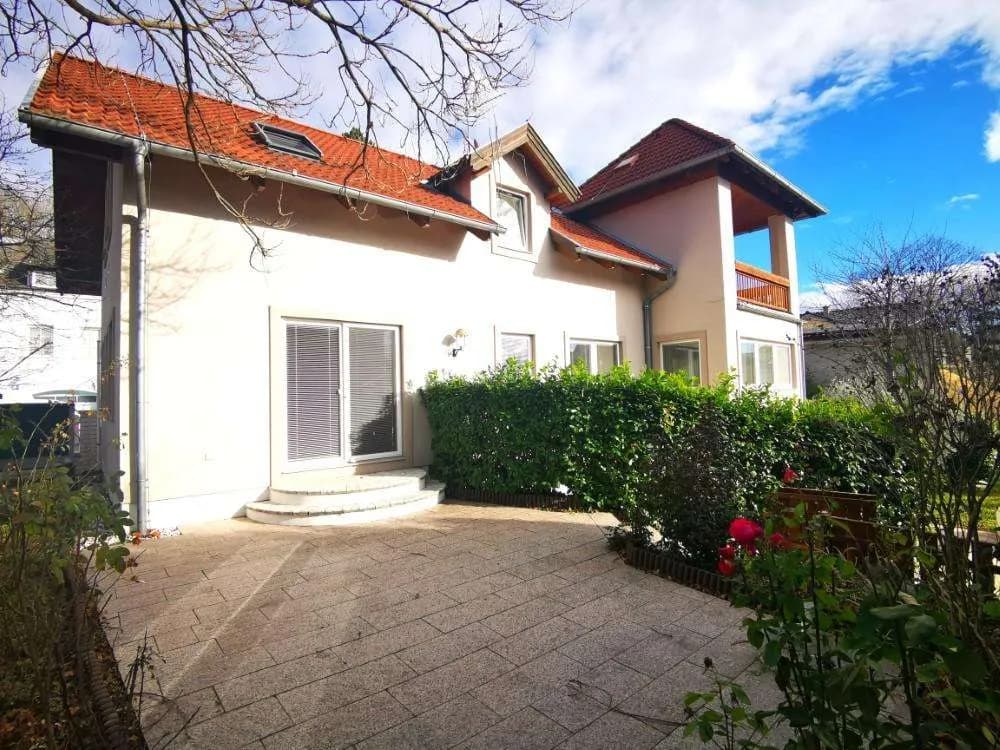 6-Zimmer-Haus mieten in Wien – 308 m², € 4.350 – Bild 9 von 31