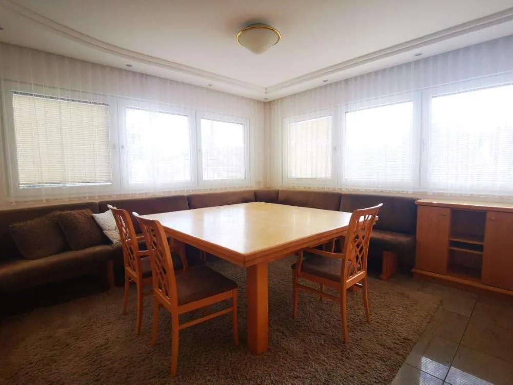 6-Zimmer-Haus mieten in Wien – 308 m², € 4.350 – Bild 18 von 31