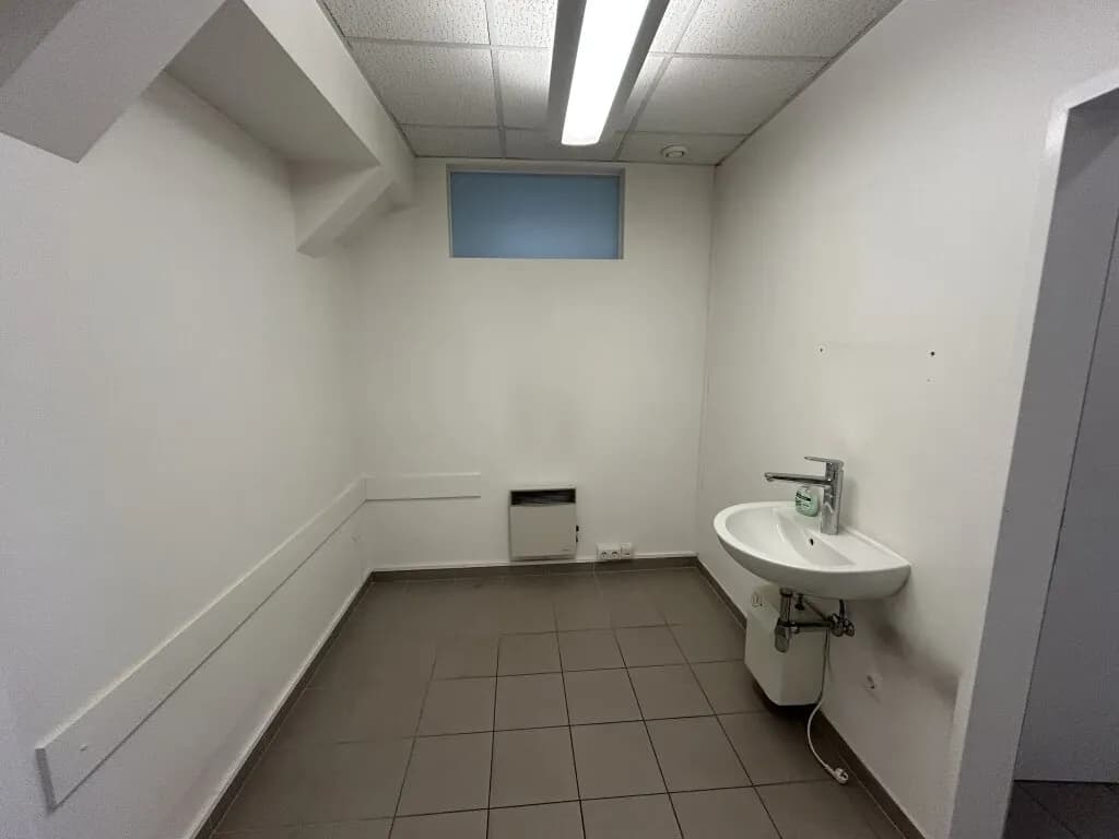 3-Zimmer-Gewerbeimmobilie mieten in Wien – 79 m², € 1.450 – Bild 10 von 13