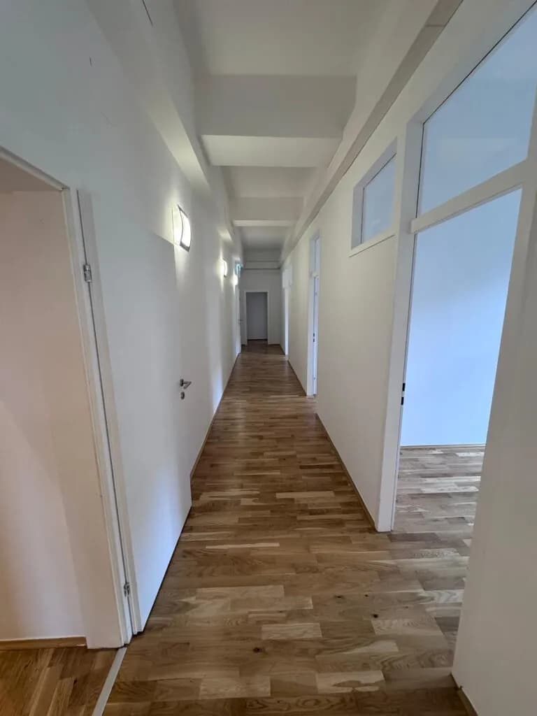 12-Zimmer-Gewerbeimmobilie mieten in Wien – 362 m², € 7.443 – Bild 17 von 23
