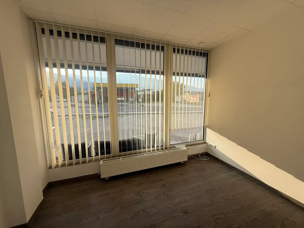 1-Zimmer-Gewerbeimmobilie mieten in Wolfsberg – 30 m², € 200 – Bild 2 von 13
