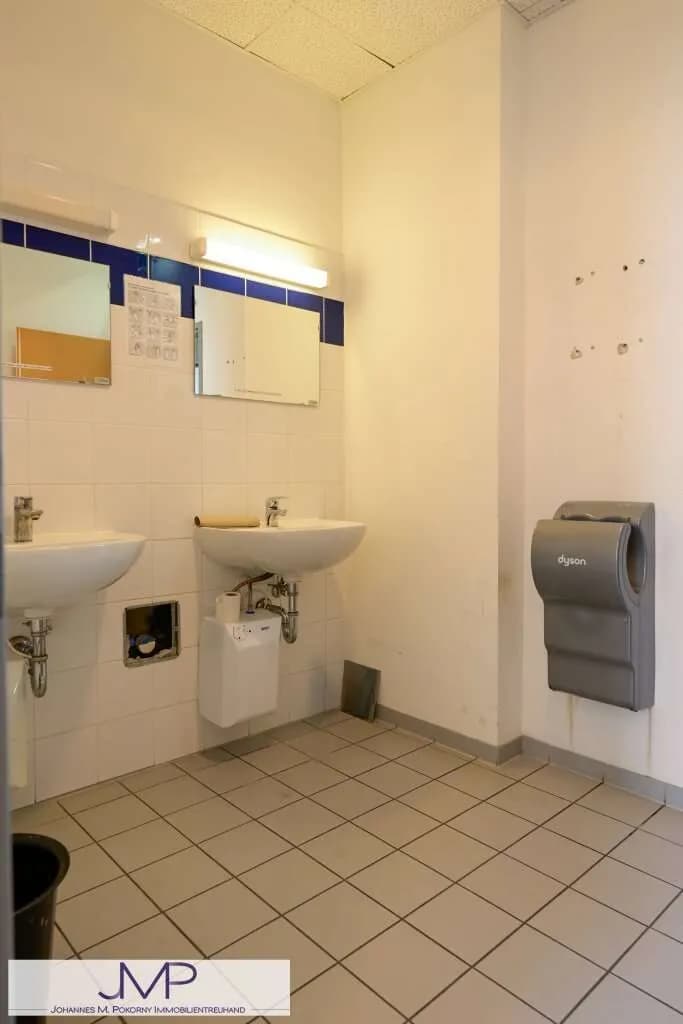 10-Zimmer-Gewerbeimmobilie mieten in Wien – 832 m², € 10.814 – Bild 9 von 25