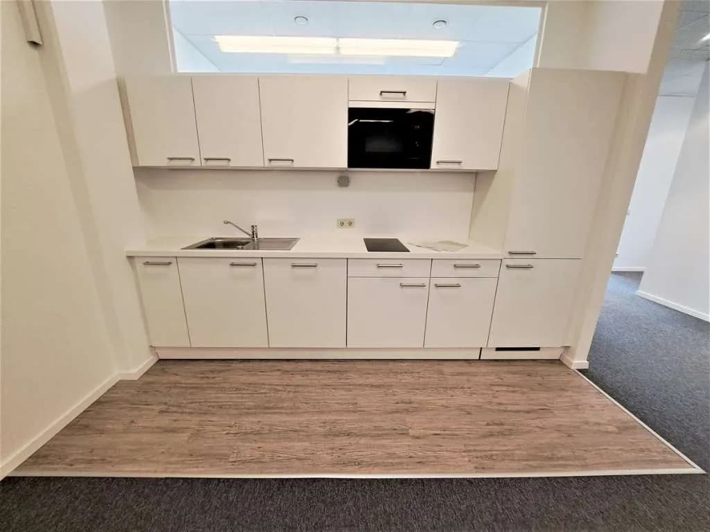 Gewerbeimmobilie mieten in Mödling – 101 m², € 10 – Bild 4 von 10