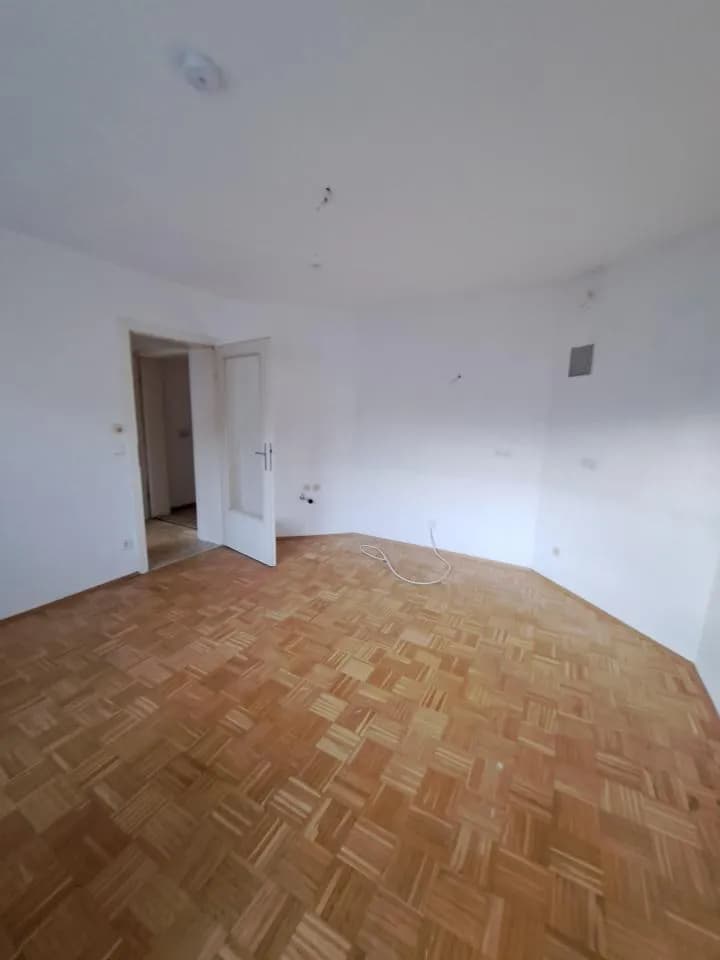 1-Zimmer-Wohnung mieten in Leoben – 33,4 m², € 265 – Bild 3 von 5