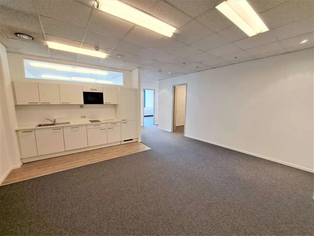 Gewerbeimmobilie mieten in Mödling – 160 m², € 10 – Bild 8 von 10