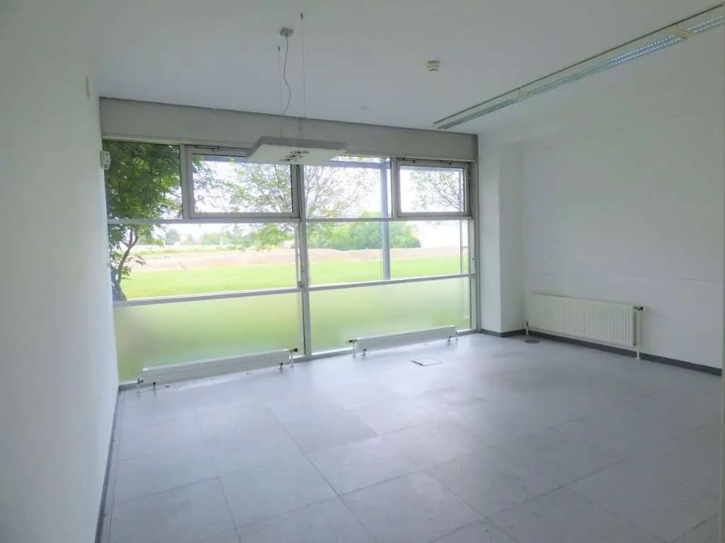 Gewerbeimmobilie mieten in Mödling – 237 m², € 12 – Bild 9 von 11