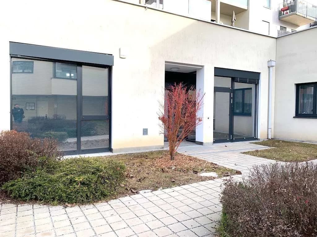 4-Zimmer-Gewerbeimmobilie mieten in Graz – 243 m², € 2.675