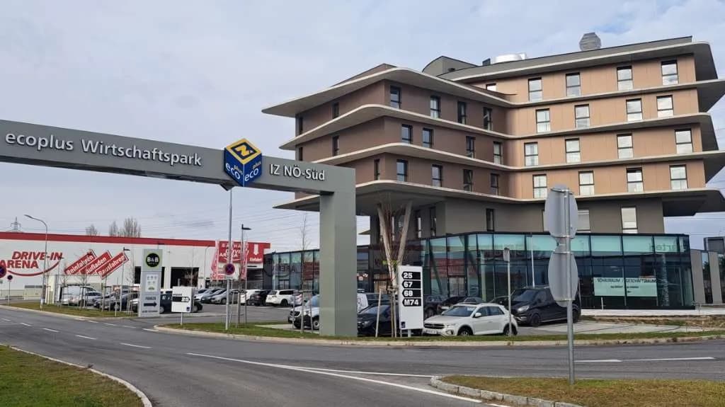 Gewerbeimmobilie mieten in Mödling – 173 m², € 4.157 – Bild 2 von 17