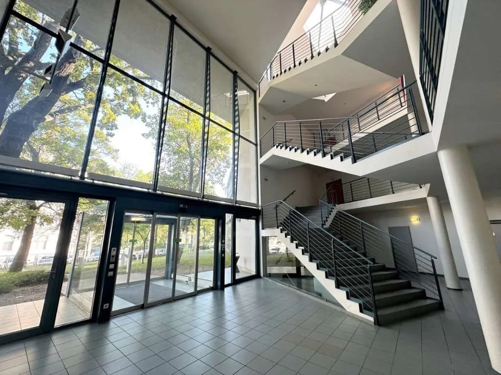Gewerbeimmobilie mieten in Wien – 583 m², € 14 – Bild 2 von 7