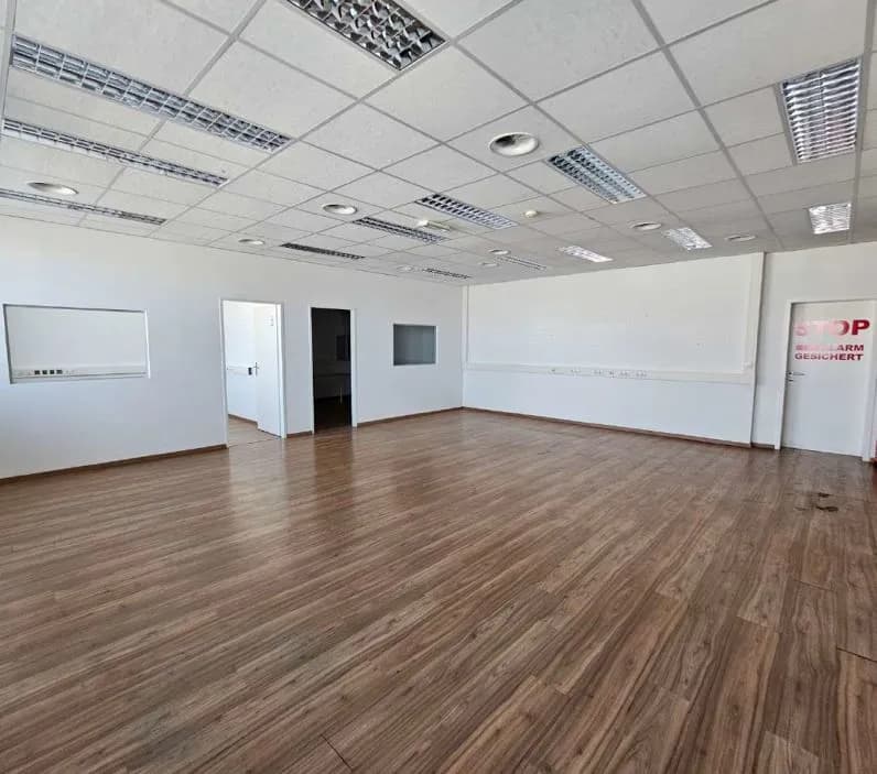 Immobilie mieten in Korneuburg – 2 000 m², € 7 – Bild 6 von 7