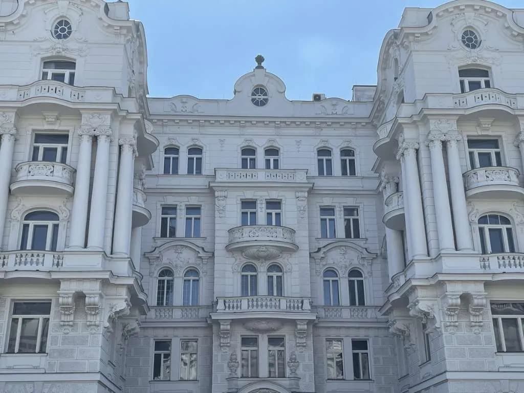 Gewerbeimmobilie mieten in Wien – 900 m²