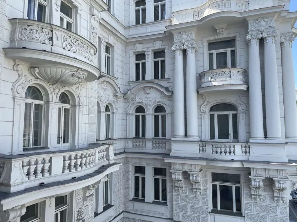 Gewerbeimmobilie mieten in Wien – 900 m² – Bild 2 von 11