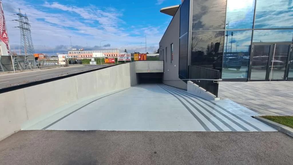 Gewerbeimmobilie mieten in Mödling – 648 m², € 15.551 – Bild 14 von 17