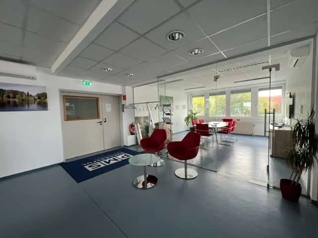 Gewerbeimmobilie mieten in Wien – 166 m², € 12 – Bild 8 von 12