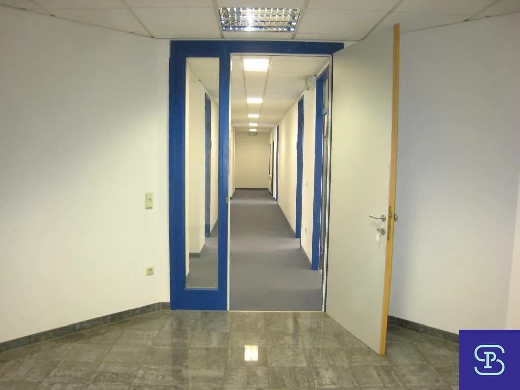 19-Zimmer-Gewerbeimmobilie mieten in Wien – 581 m², € 4.866 – Bild 3 von 15