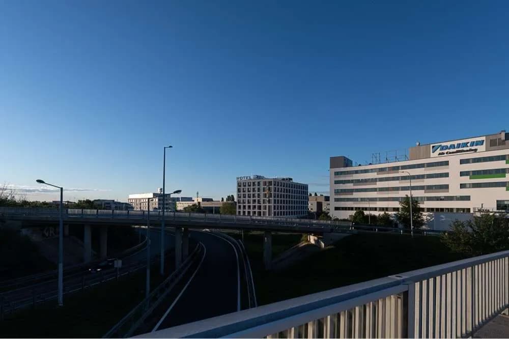 Gewerbeimmobilie mieten in Mödling – € 12 – Bild 3 von 6