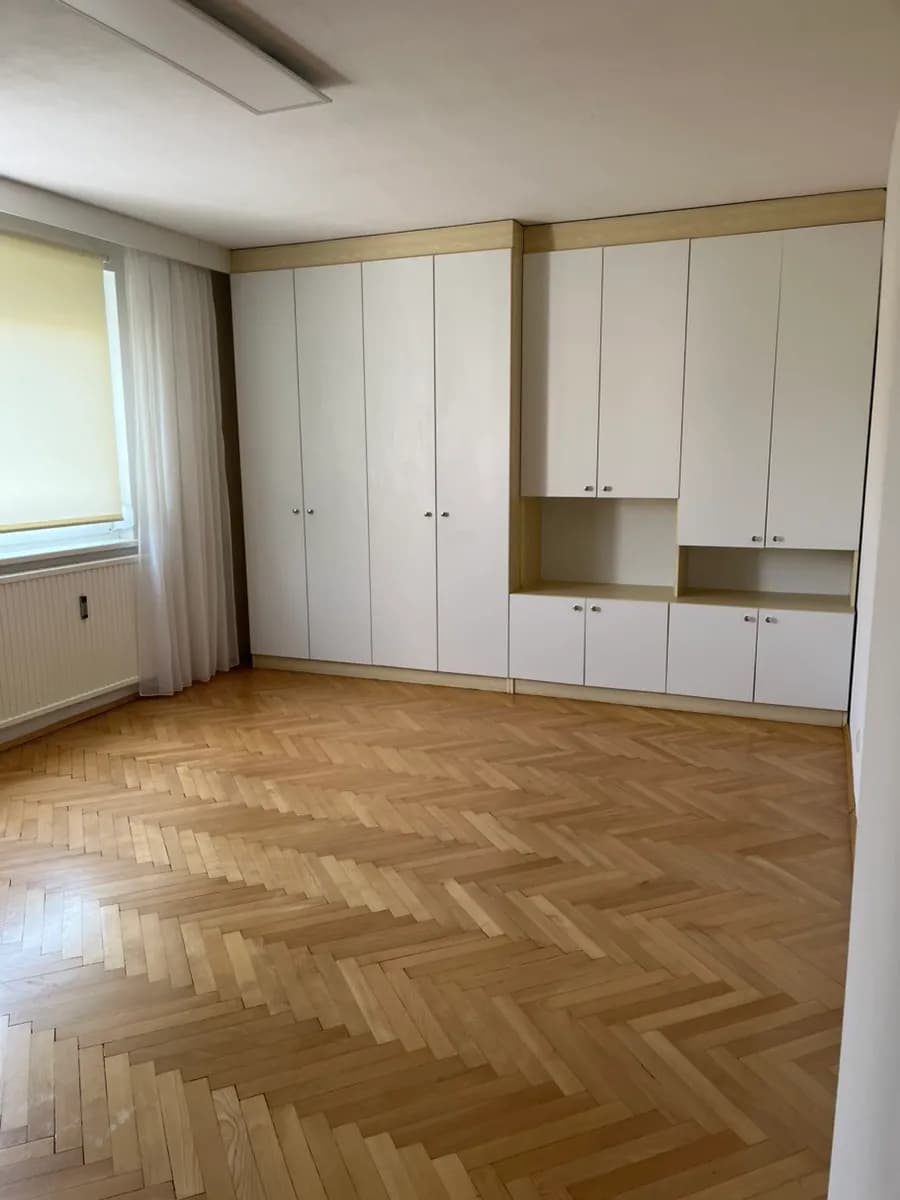 1-Zimmer-Wohnung mieten in Graz – 37 m², € 500 – Bild 2 von 4